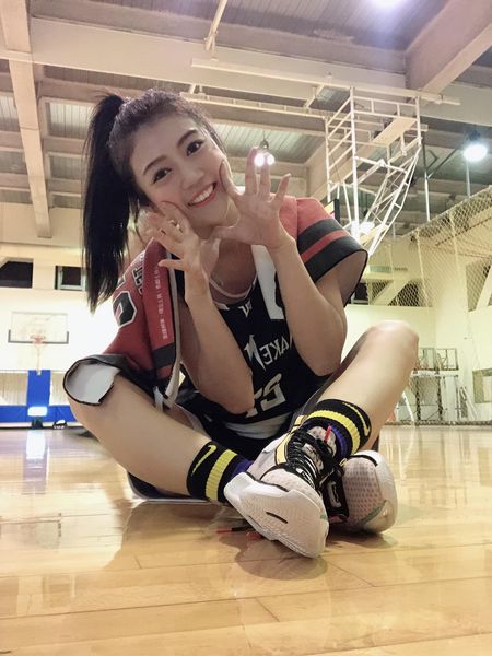 【雷射除毛】星和診所/台北醫美-方穎涵醫師-甜美女孩-星岑