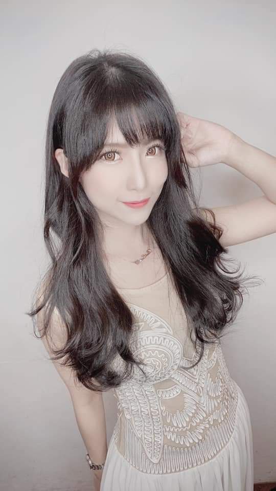 【肉毒桿菌】  因為愛吃東西，所以咀嚼肌變發達，聽說朋友說打肉毒可以瘦小臉，是最方便也最省時好上鏡的方式！！！～- 貝貝蕾