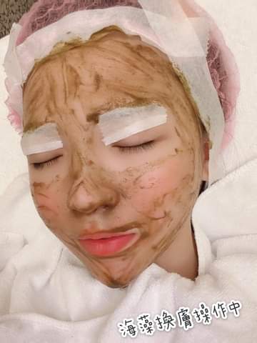 【杏仁酸煥膚】 一直以來我都覺得自己毛孔很大很清楚，對於很要求完美的我真的好難接受哇❤❤！！！~-朱兒 zhuer