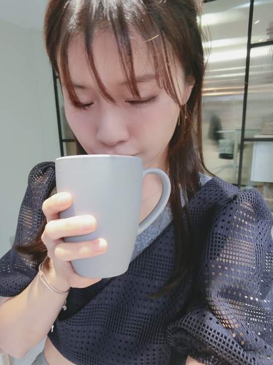 【淨膚雷射】 前陣子因為冒痘留下淡疤， 還好每個月固定的淨膚雷射， 也可以加強淡化痘疤色素！！～-小廚娘Olivia (邱韻文)