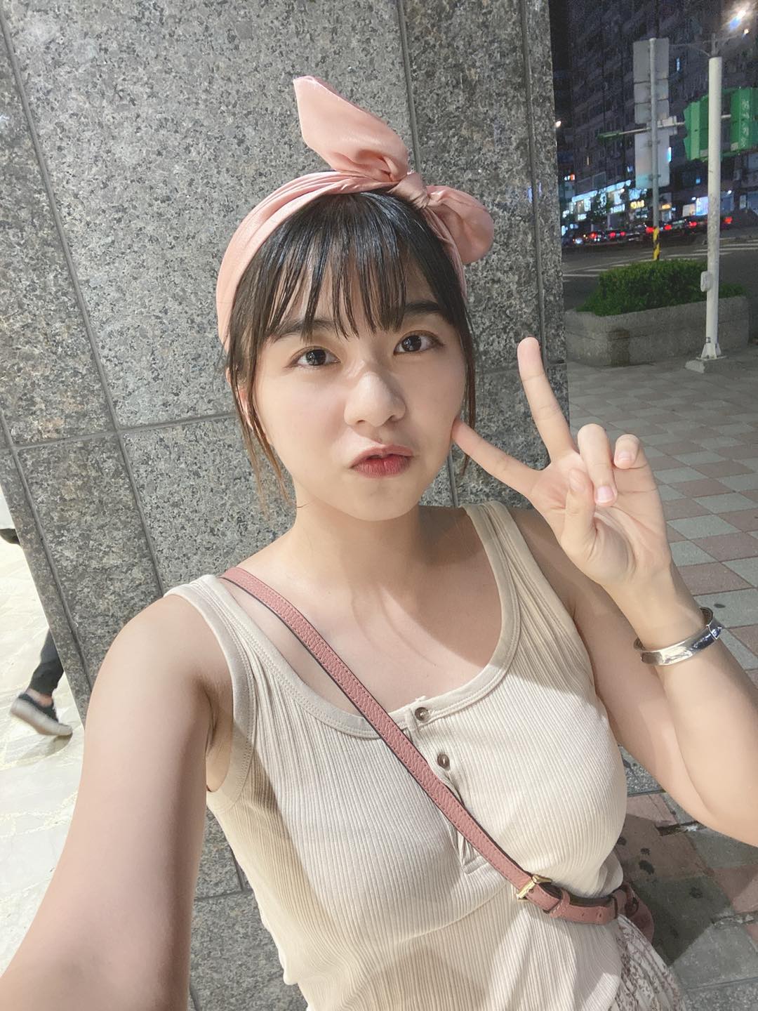  【彩衝光】星和診所/仁愛醫美♥痘疤真的淡許多～-Tiffany Lin(奈奈)