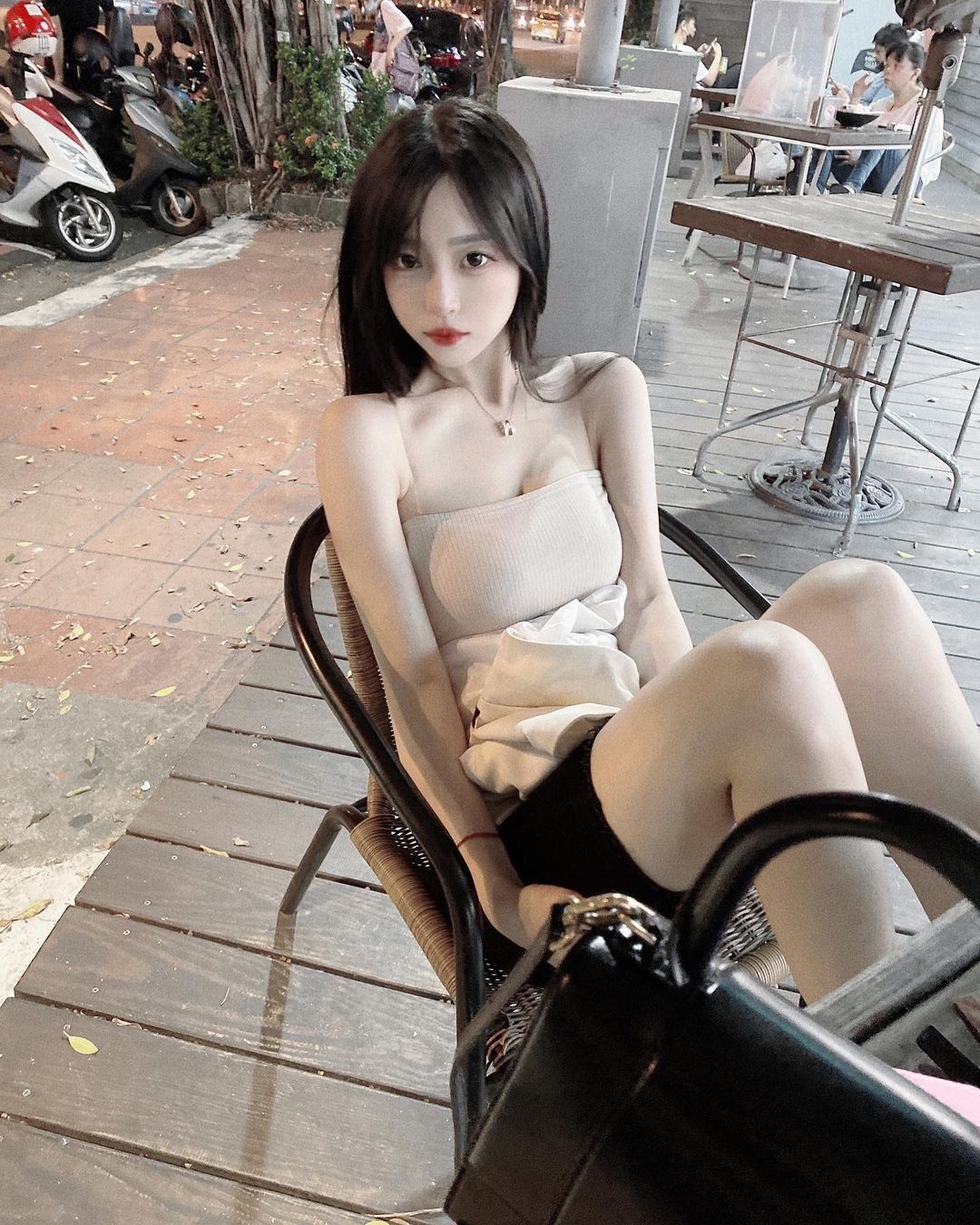 【皮秒雷射】星和診所/台中醫美-徐登志醫師-很多皮膚瑕疵真的沒辦法用保養品解決 其中凹洞 疤痕最無解 斑點色素也很困難 只能尋求醫美才有辦法真正明顯改善_	YOYO