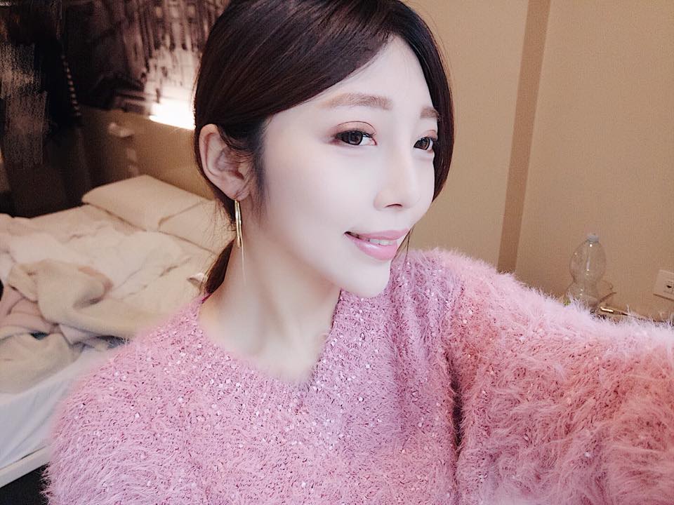 【杏仁酸】星和診所/台中醫美-臉部一定要先顧好 保濕更不用說??-安妃妍