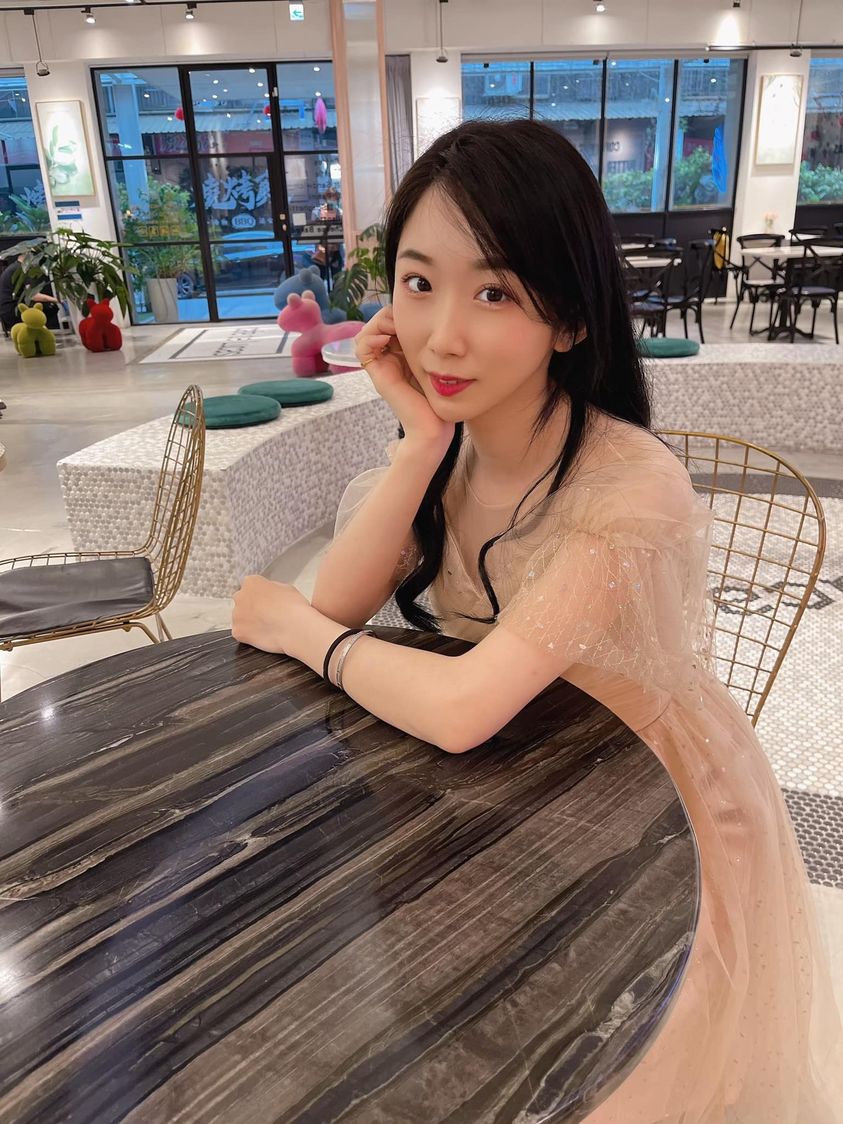 【杏仁酸煥膚】星和診所/高雄店-疫情一直戴口罩，皮膚真的會悶壞，一定要定期來清潔唷-小小