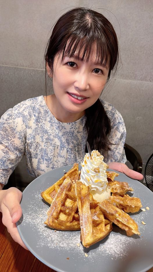 【杏仁酸煥膚】星和診所/台南店-想要滑嫩嫩的臉和好的膚質，推薦杏仁酸煥膚改善臉部粉刺困擾-謝小珊