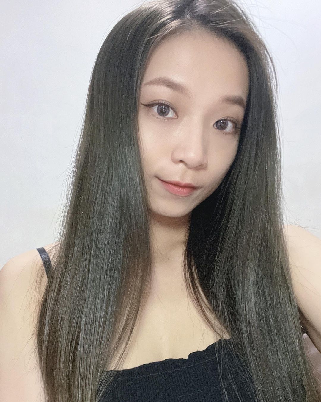 【彩衝光】星和診所（新竹市）-薛博今醫師-做臉的時候躺著邊熱敷-點兒