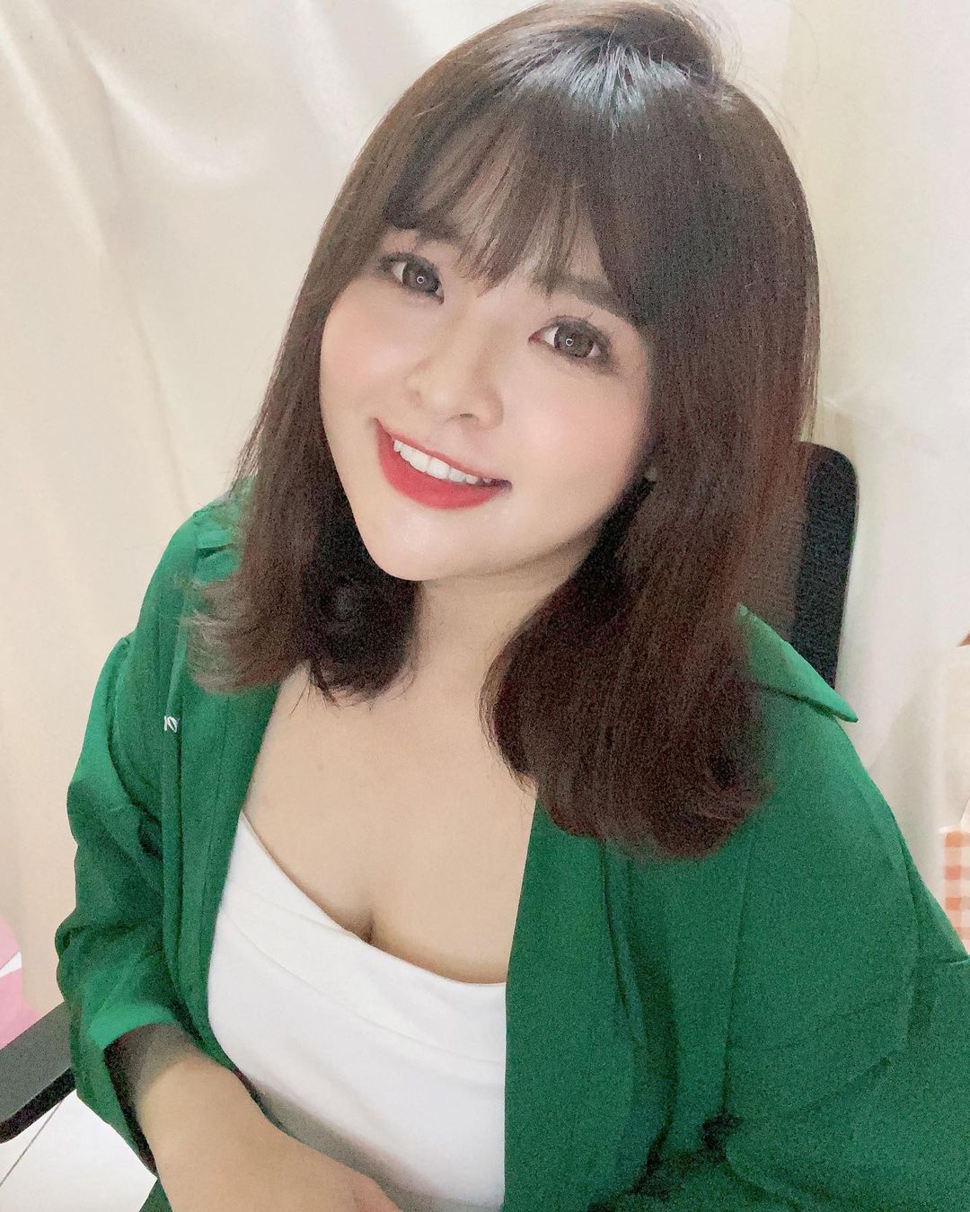 【彩衝光】