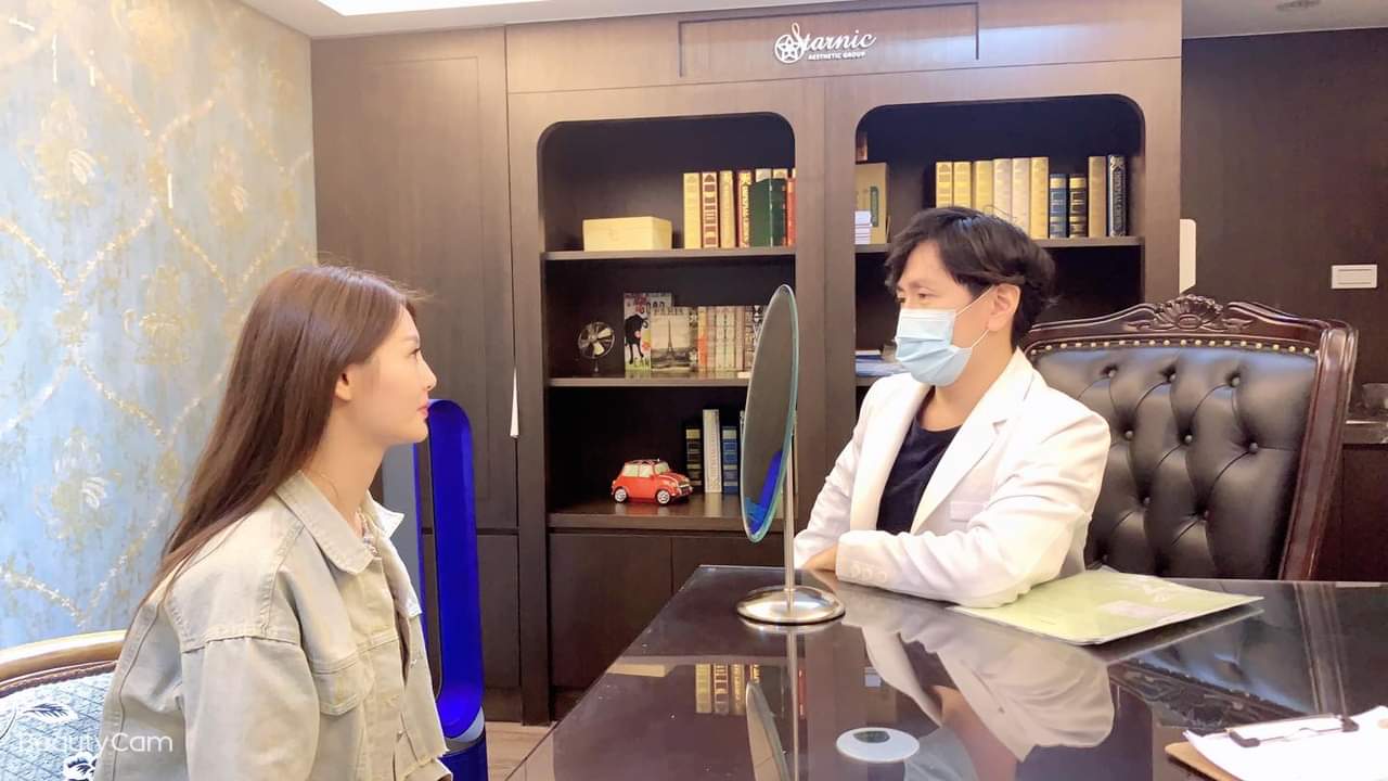 【肉毒桿菌】愛笑的孩子舉手~愛皺眉的孩子舉手~懶惰抬頭都喜歡眼睛往上抬而已的孩子舉手！！！～-主持/模特兒-Serin