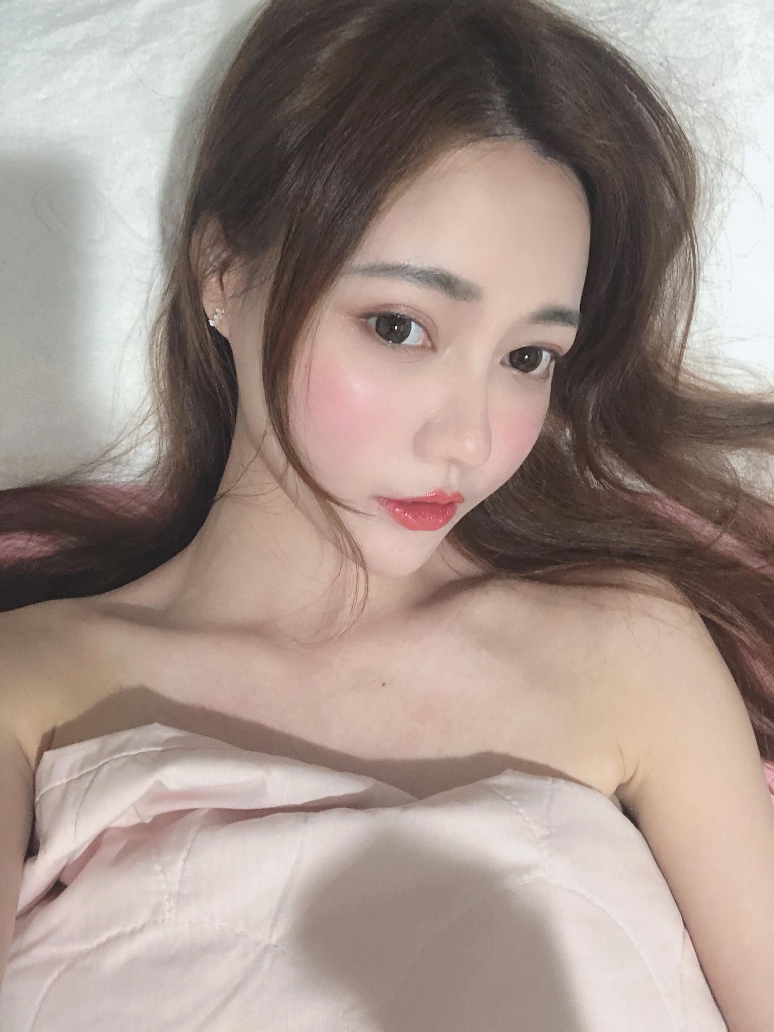  【杏仁酸】星和診所/台北醫美-改善粉刺和色素暗沈-小立