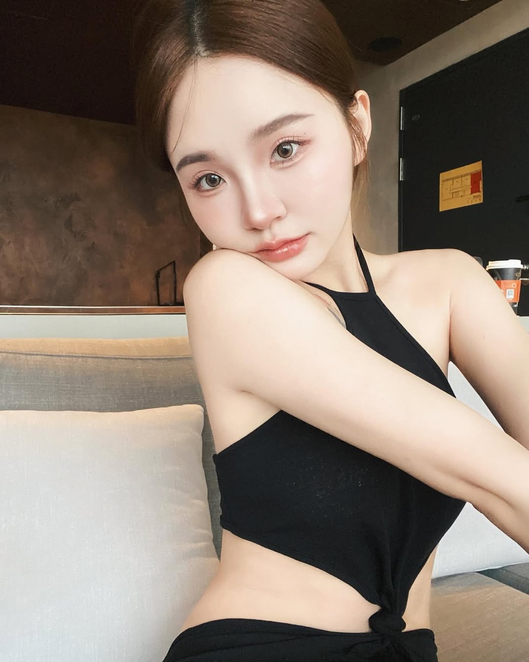 【彩衝光】