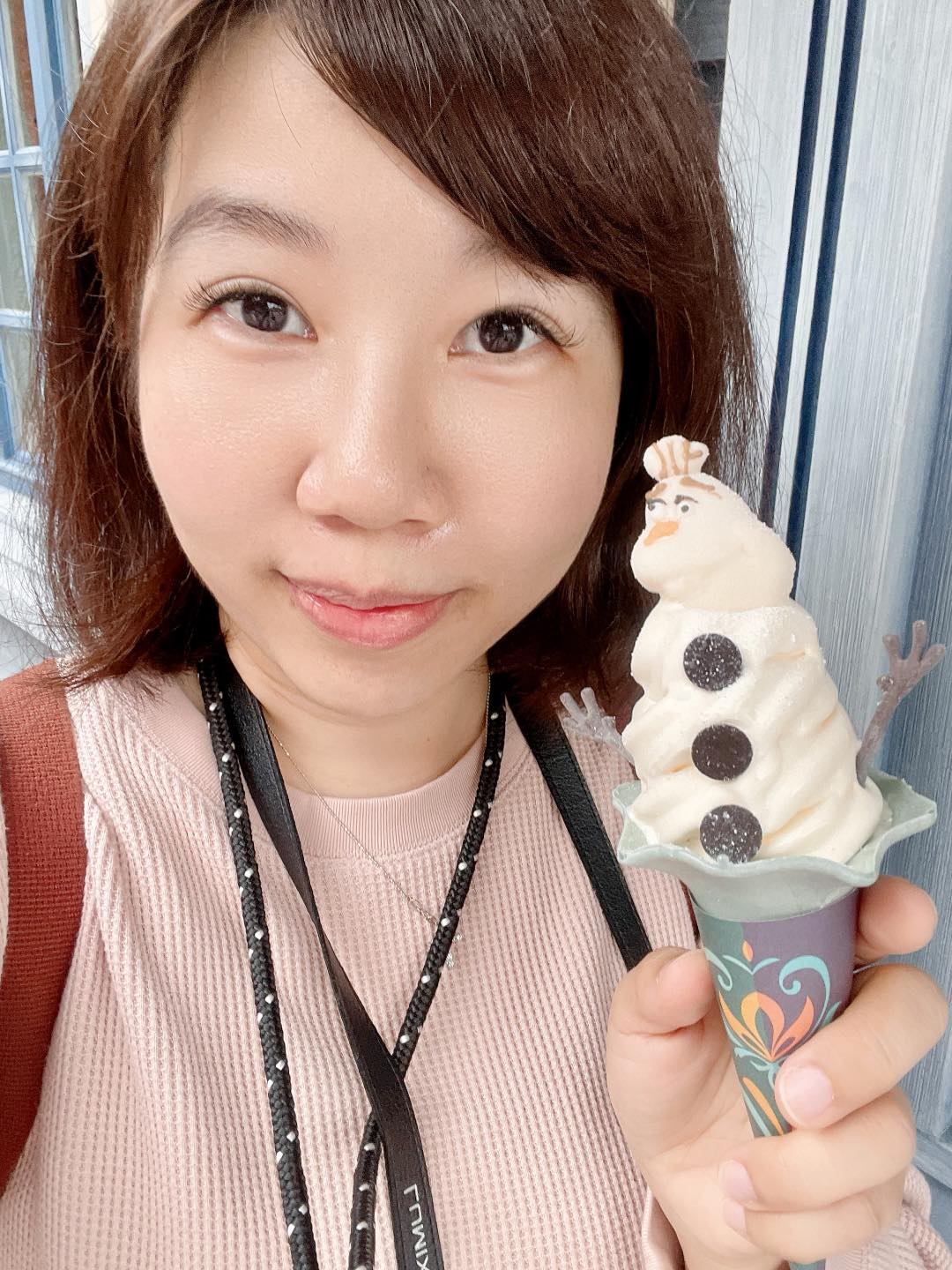 【彩衝光】