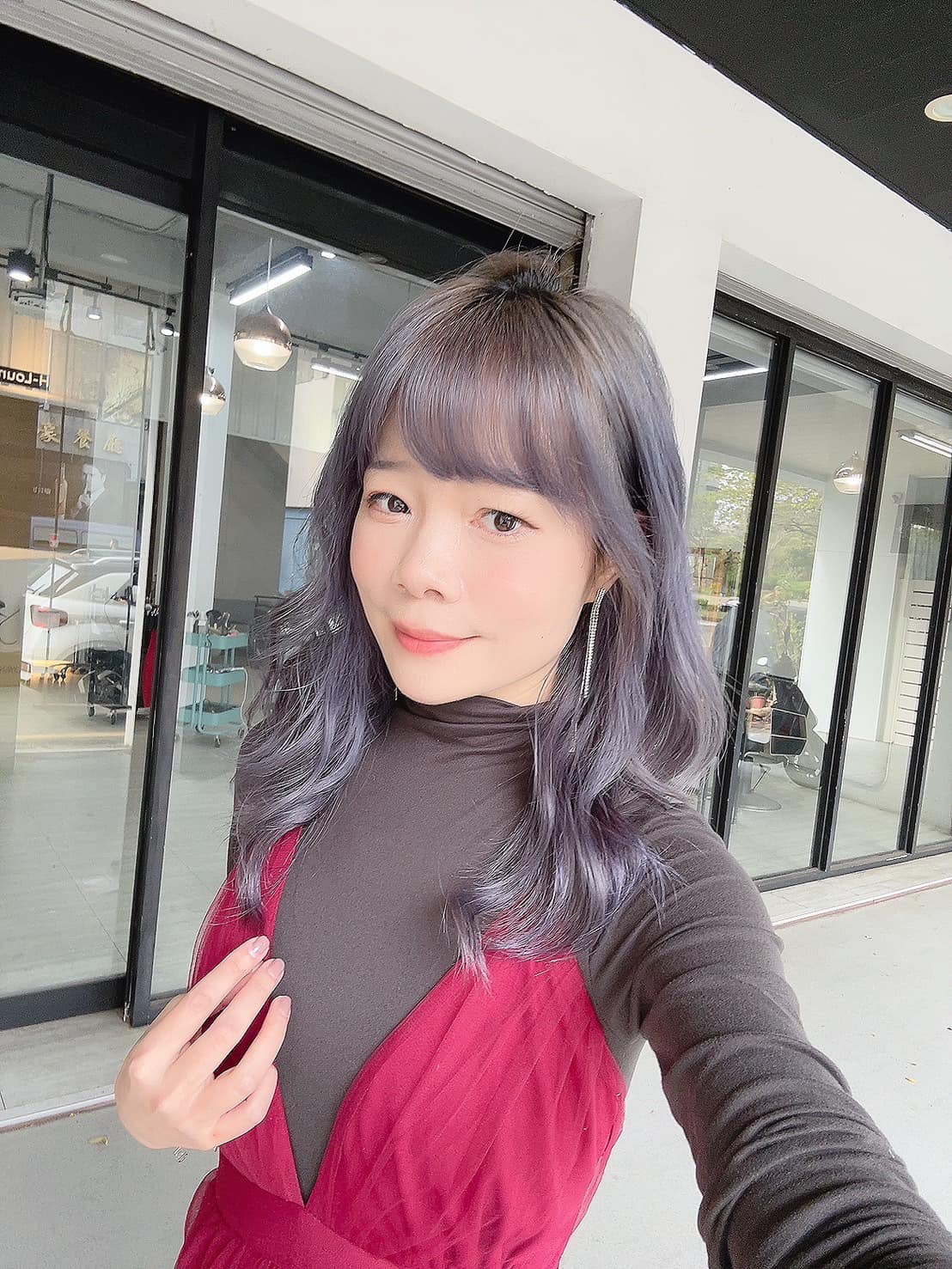 【玻尿酸】星和診所（台中）-吳根培醫師-研究發現，人的幸福感在40歲左右達到最低點，40歲至50歲的人們是最不快樂的-Yu Yin Lin