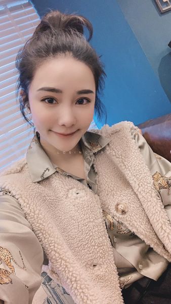 【皮秒雷射】星和診所-光復南路(仁愛) 徐登志醫師-改善膚色不均、痘疤、和毛孔粗大_張語恩
